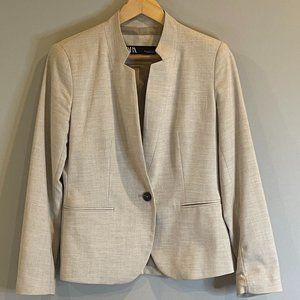 Zara Blazer size 6